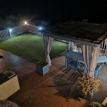Nel Verde Del Villaggio - Casetta Celeste 贡内萨 外观 照片